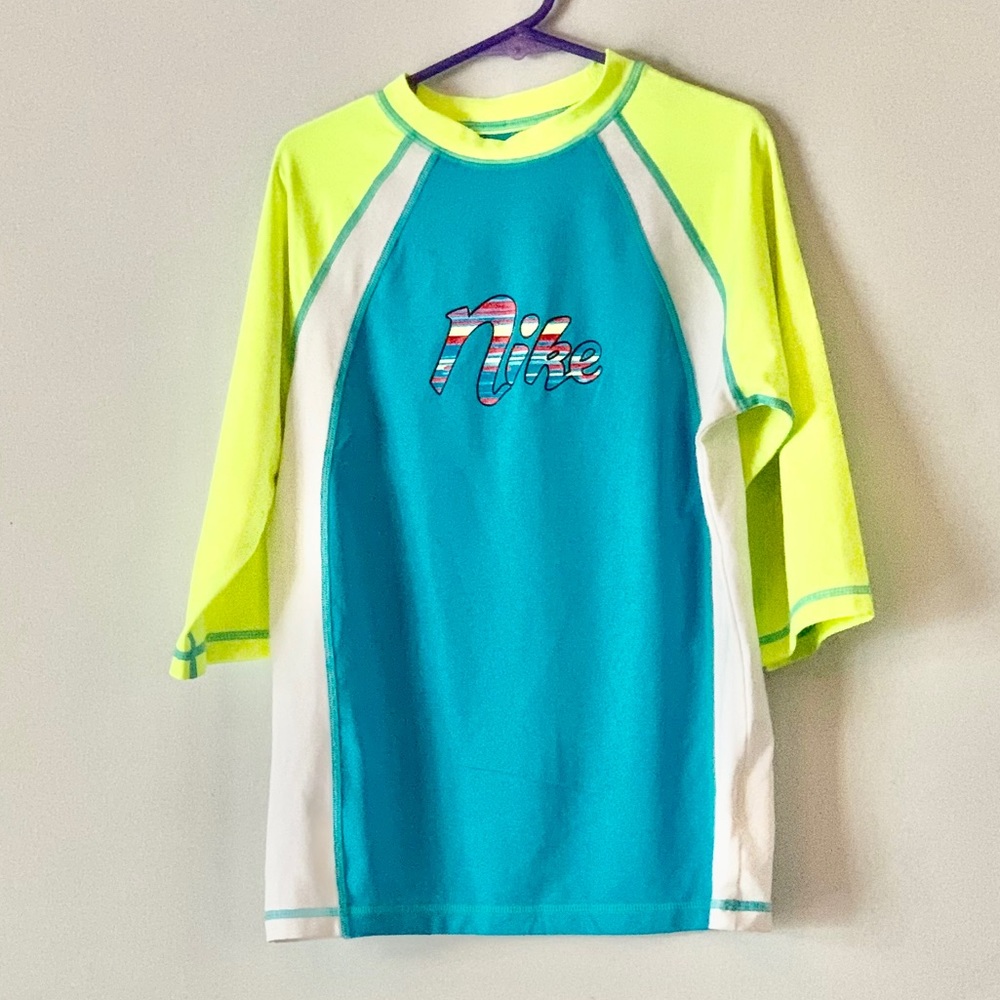 Nike - Picture 1 of 3